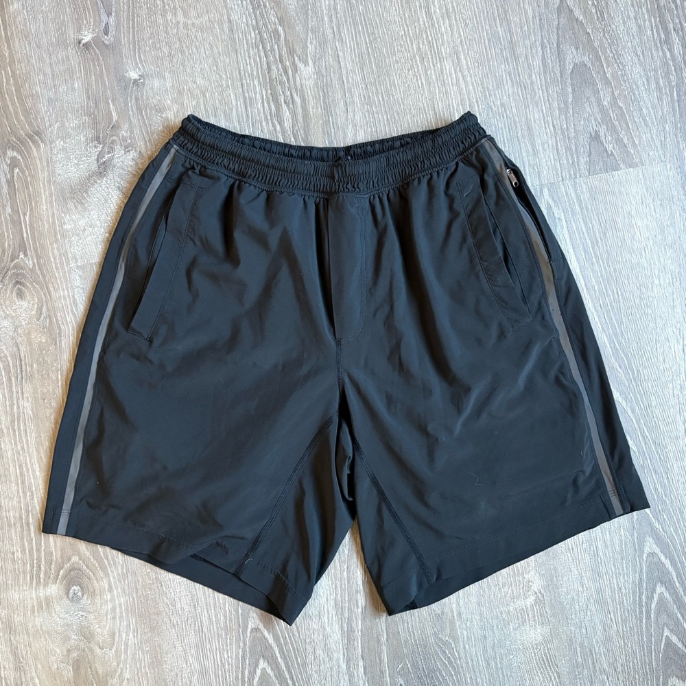 Lululemon Pace Breaker Lined Shorts Men’s Size Large